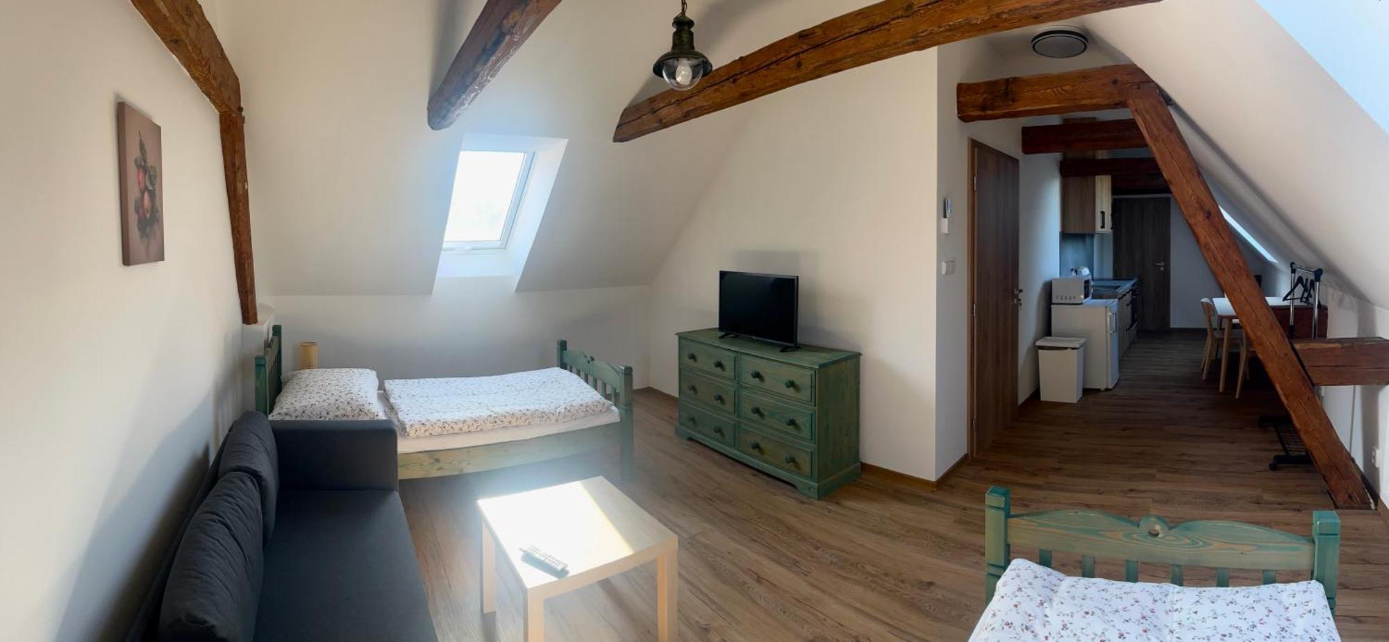 Apartmany Statek Bezdedice Hostomice Luaran gambar